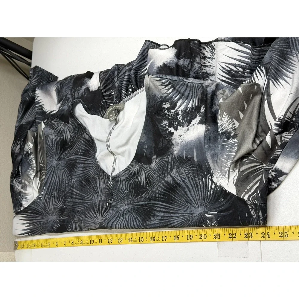 Kate & Mallory Top Womens 1X Gray Palm Print‎ Ruffle Hem Tropical Stretch Office